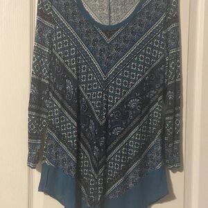 Croft & Barrow Teal and Navy Patterned Long Sleeve Tunic Top
